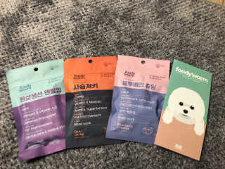 푸디웜 주식회사 [푸디웜] 강아지 저알러지 수제간식 3종세트 — 5점을 준 리뷰어가 2019년 2월 올린 사용 사진