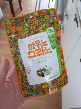 아우노그라노 오리지날, 진짜 베리, 진짜 카카오 — 5점을 준 리뷰어가 2018년 7월 올린 사용 사진