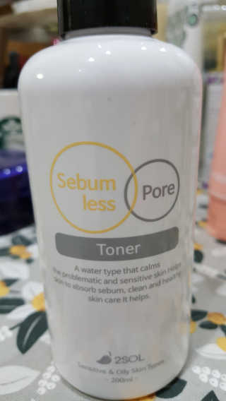 이솔화장품 이솔 세범 리스 포어 토너 200ml — 5점을 준 리뷰어가 2018년 8월 올린 사용 사진