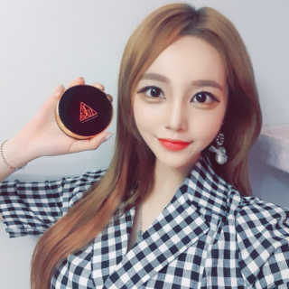 지고트 미네랄 UV 스네일 쿠션 리필포함 — 4점을 준 리뷰어가 2019년 8월 올린 사용 사진