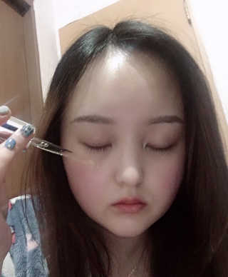 JM솔루션 꿀광 로얄 프로폴리스 앰플 세럼 블랙 — 5점을 준 리뷰어가 2018년 11월 올린 사용 사진