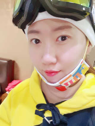 율라코스메틱 율라 플럼핑틴트 — 5점을 준 리뷰어가 2019년 12월 올린 사용 사진