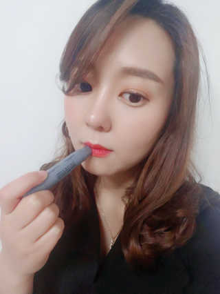 그레이그라운드 바이탈 듀얼 립밤 — 4.5점을 준 리뷰어가 2019년 12월 올린 사용 사진