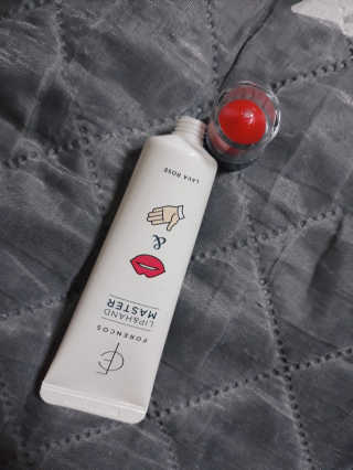 포렌코즈 립핸드 마스터 — 5점을 준 리뷰어가 2017년 12월 올린 사용 사진