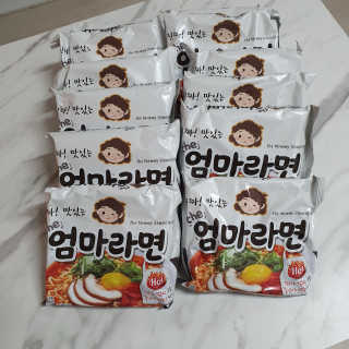 라면 그대로가 제일 맛있는 더엄마라면 — 5점을 준 리뷰어가 2019년 7월 올린 사용 사진