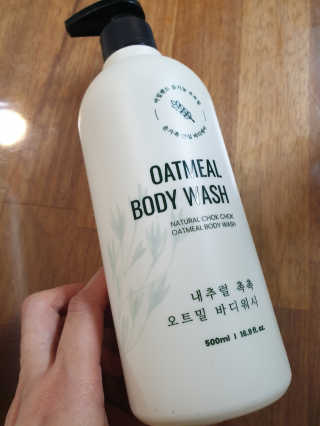 (주)에네스티 내추럴 촉촉  오트밀 바디워시 500ml — 5점을 준 리뷰어가 2019년 10월 올린 사용 사진