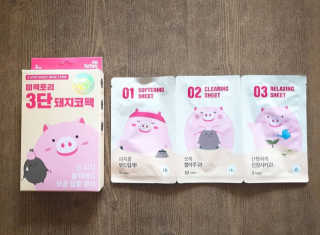 미팩토리 3단 돼지코팩 1box + 3단 흑돼지코팩 1box — 5점을 준 리뷰어가 2019년 8월 올린 사용 사진