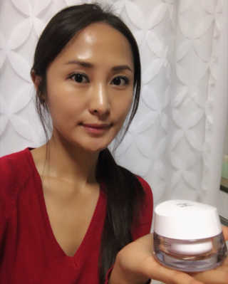 헤브닝 인텐시브 주름개선크림 50ml — 5점을 준 리뷰어가 2018년 10월 올린 사용 사진