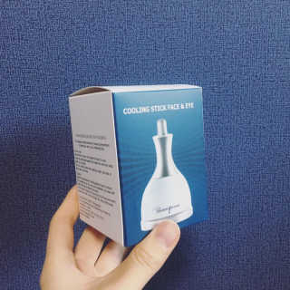 [더마퀸]쿨링스틱 페이스앤아이 — 5점을 준 리뷰어가 2019년 4월 올린 사용 사진