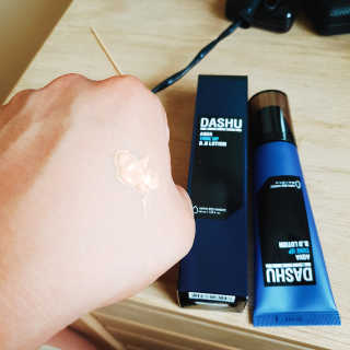 다슈코리아 다슈 맨즈 톤 업 비비로션 40ml — 4.67점을 준 리뷰어가 2018년 7월 올린 사용 사진