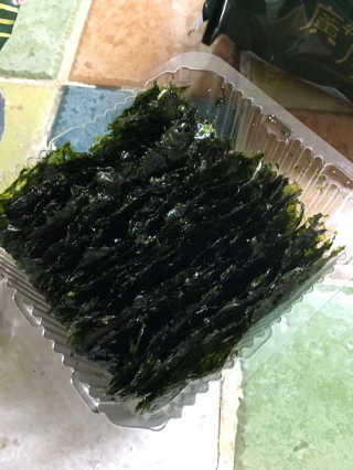 광천우리맛김 한봉지 2~3인분, 아삭하고 향긋한 우리파래식탁김28매 — 4.5점을 준 리뷰어가 2018년 4월 올린 사용 사진