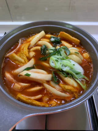두번째 국떡 국가대표 떡볶이 1팩 + 영미칩 2봉 증정 — 5점을 준 리뷰어가 2019년 2월 올린 사용 사진