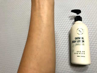 (주)에네스티 내추럴 촉촉  오트밀 바디로션 500ml — 5점을 준 리뷰어가 2019년 10월 올린 사용 사진