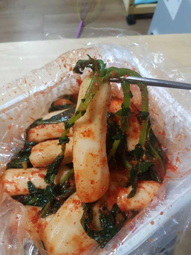 이킴 총각김치 리뷰 사진