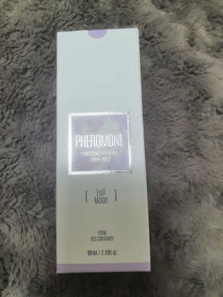 레드컨테이너 페로몬향 퍼퓸 바디미스트 80ml — 5점을 준 리뷰어가 2020년 2월 올린 사용 사진