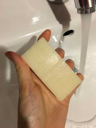 마마스케어 달맞이꽃 아기비누_민감하고 여린 피부 케어 — 5점을 준 리뷰어가 2017년 12월 올린 사용 사진