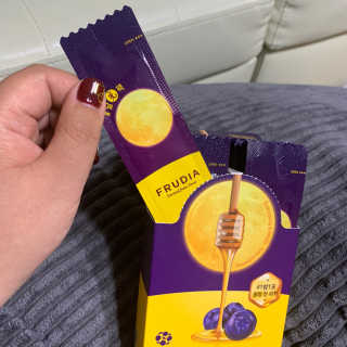 [후르디아] 블루베리 허니 오버나이트 마스크 달광팩 — 4.5점을 준 리뷰어가 2019년 10월 올린 사용 사진