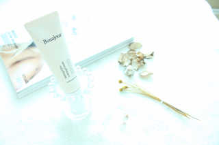 보나쥬르 멜팅 글로우 카밍 크림 50ml — 4점을 준 리뷰어가 2020년 1월 올린 사용 사진