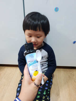 오메가-3스무디 [오메가스무디] 짜먹는 오메가3 DHA 임산부 어린이 — 5점을 준 리뷰어가 2019년 3월 올린 사용 사진
