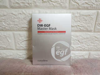 이지듀 피부재생 긴급처방 DW-EGF 마스터 마스크 — 5점을 준 리뷰어가 2018년 4월 올린 사용 사진