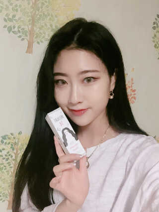 딜라잇18 아이.유 화이트닝크림 — 3.5점을 준 리뷰어가 2017년 1월 올린 사용 사진