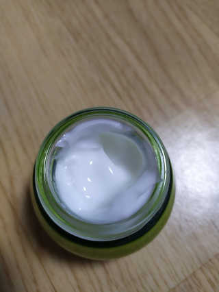 [후르디아] 민감피부 수분크림 비건 아보카도 크림 — 5점을 준 리뷰어가 2019년 11월 올린 사용 사진