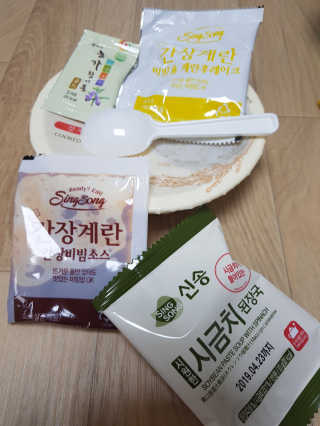 신송식품 신송 새반컵밥 4종 — 5점을 준 리뷰어가 2018년 7월 올린 사용 사진