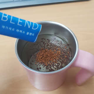 (주)쟈뎅 [쟈뎅] 에스프레소스틱 아이스블렌드 — 5점을 준 리뷰어가 2019년 5월 올린 사용 사진