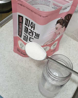 조이뉴트라 피쉬콜라겐골드 — 5점을 준 리뷰어가 2018년 9월 올린 사용 사진