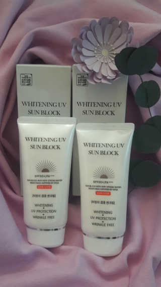 지고트 화이트닝 유브이 썬블럭 크림 70ml,1+1 — 4.5점을 준 리뷰어가 2019년 5월 올린 사용 사진