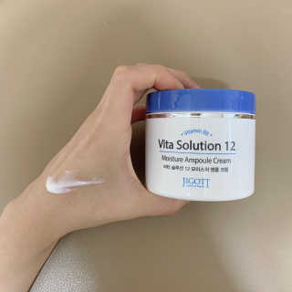 지고트 비타솔루션12 모이스처 앰플 크림 100ml — 5점을 준 리뷰어가 2019년 7월 올린 사용 사진