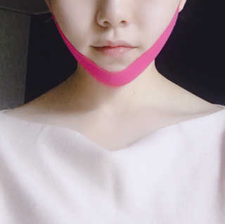 스케덤 펩타이드 리프팅밴드 — 3.5점을 준 리뷰어가 2019년 3월 올린 사용 사진