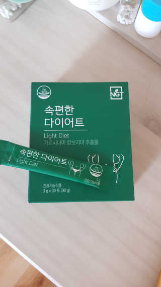 네츄럴굿띵스 속편한 다이어트 30포 — 4점을 준 리뷰어가 2019년 8월 올린 사용 사진