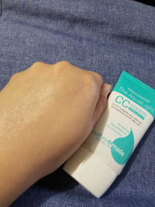 마더메이드 더 아쿠아라이트 CC크림 SPF50+ PA+++ — 5점을 준 리뷰어가 2019년 6월 올린 사용 사진