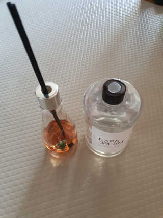 냅앤드림 대용량 디퓨저 리필 500ml 블랙체리향 — 5점을 준 리뷰어가 2020년 3월 올린 사용 사진