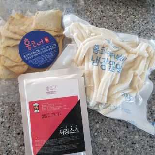 잠실맛집,홍코너떡볶이가우리집에[옛날맛,짜장맛옵션] — 5점을 준 리뷰어가 2019년 11월 올린 사용 사진