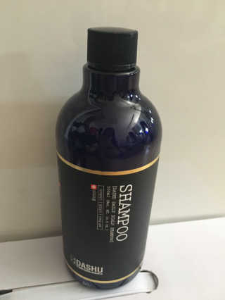 다슈코리아 다슈 데일리 한방 두피 골드 샴푸 500ml — 4.67점을 준 리뷰어가 2017년 5월 올린 사용 사진