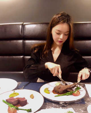 뷔페G [뷔페 G 글래드호텔 강남코엑스센터점] 2인 식사권 — 5점을 준 리뷰어가 2019년 3월 올린 사용 사진
