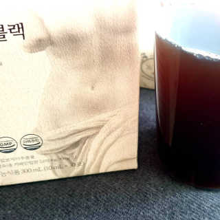 [하우투잇] 뤼에르 쿠르브 블랙 10ml x 30포 총 300ml — 4.5점을 준 리뷰어가 2020년 3월 올린 사용 사진