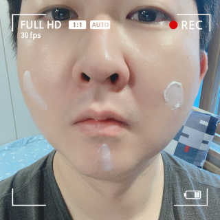히말라야코리아 올리브 수분크림 — 5점을 준 리뷰어가 2019년 11월 올린 사용 사진