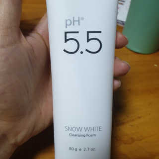 포므시 스노우화이트클렌징폼pH5.5 — 3.5점을 준 리뷰어가 2020년 3월 올린 사용 사진