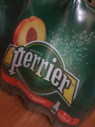 페리에 피치 500ml PET — 5점을 준 리뷰어가 2019년 11월 올린 사용 사진
