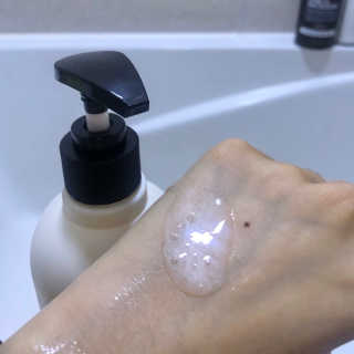 (주)에네스티 내추럴 촉촉  오트밀 바디워시 500ml — 4.5점을 준 리뷰어가 2020년 3월 올린 사용 사진