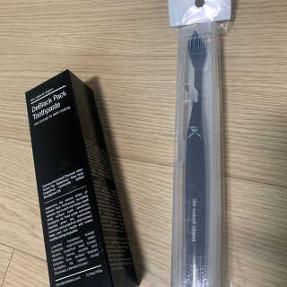 the naked object 디블랙팩치약 디블랙칫솔 세트 — 3점을 준 리뷰어가 2020년 3월 올린 사용 사진