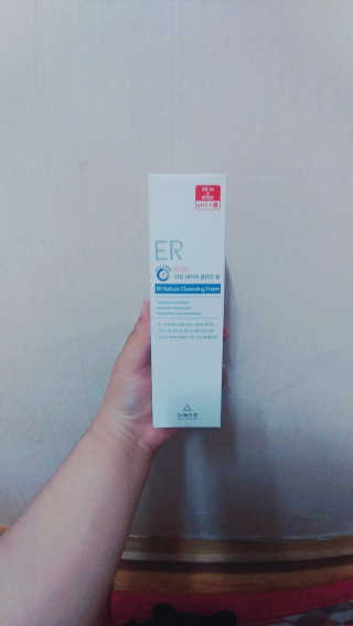 Dr.메디션 ER 네이처 클렌징폼- 오일리스킨용 — 4점을 준 리뷰어가 2018년 7월 올린 사용 사진