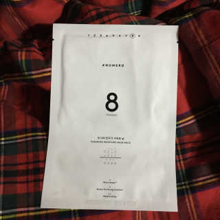 누메로 8 클리어링 모이스처 마스크팩 — 4점을 준 리뷰어가 2016년 12월 올린 사용 사진