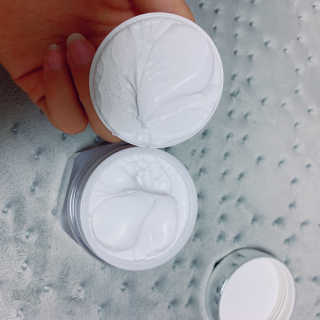 파시스 올인원 진주 화이트닝 크림 100ml — 4.17점을 준 리뷰어가 2019년 1월 올린 사용 사진