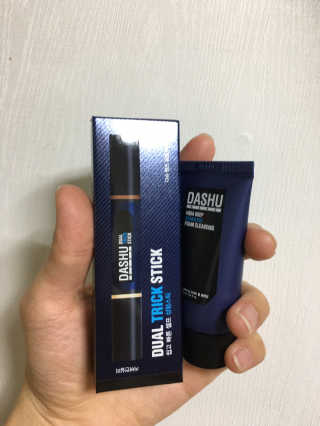 다슈코리아 다슈 맨즈 듀얼 트릭 스틱 + 폼클렌징 30ml — 5점을 준 리뷰어가 2020년 2월 올린 사용 사진