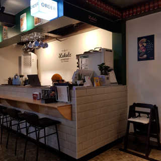 LOKALZ 스파이시버거,치즈버거,감자튀김,치킨윙 — 5점을 준 리뷰어가 2018년 11월 올린 사용 사진