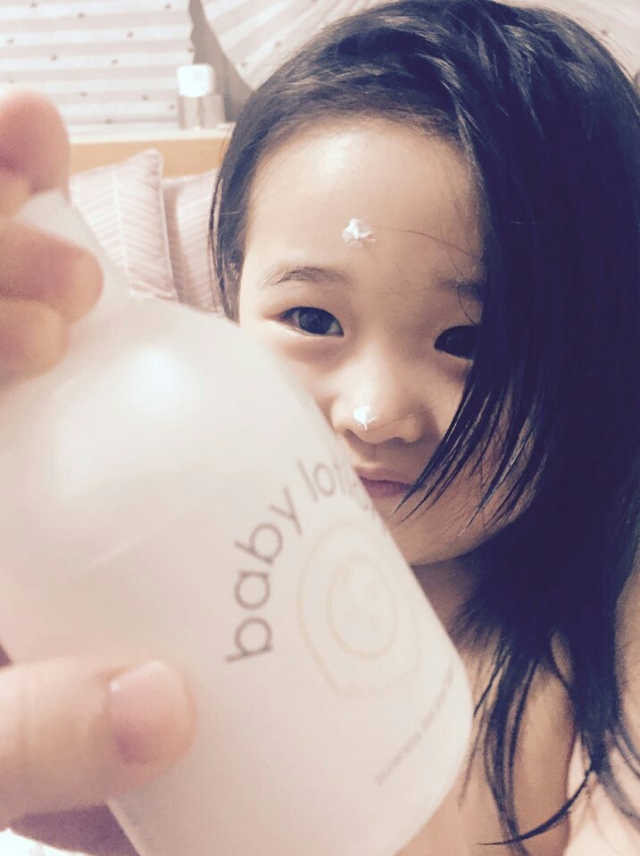 퓨잉 베이비로션 리뷰 사진